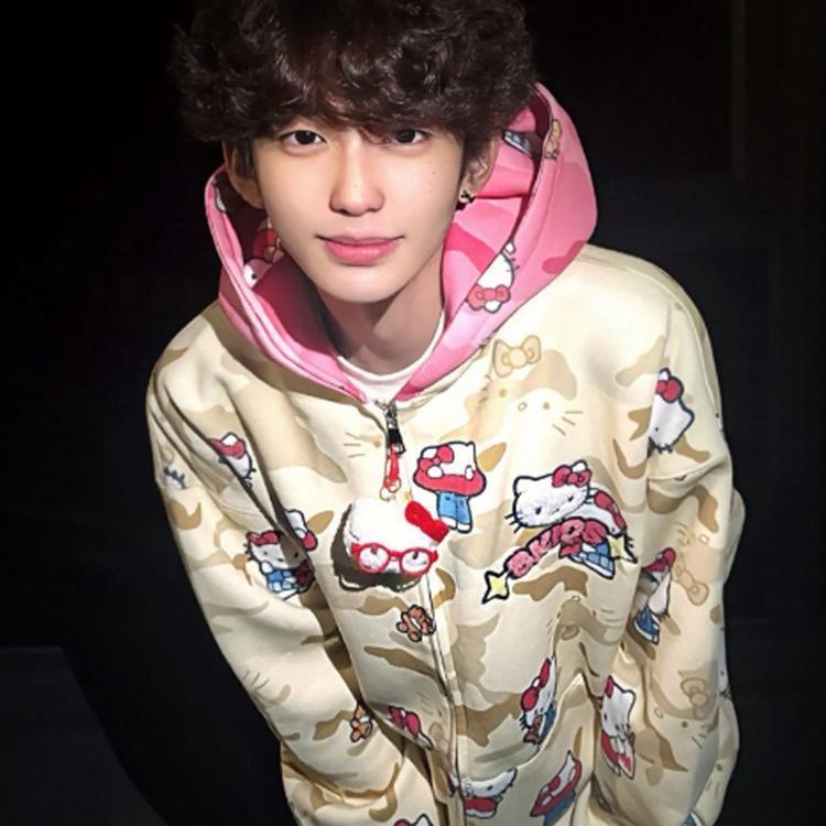 Ins New Hello Kitty Bapes Camo - Women Fashion Jackets のレビューと価格